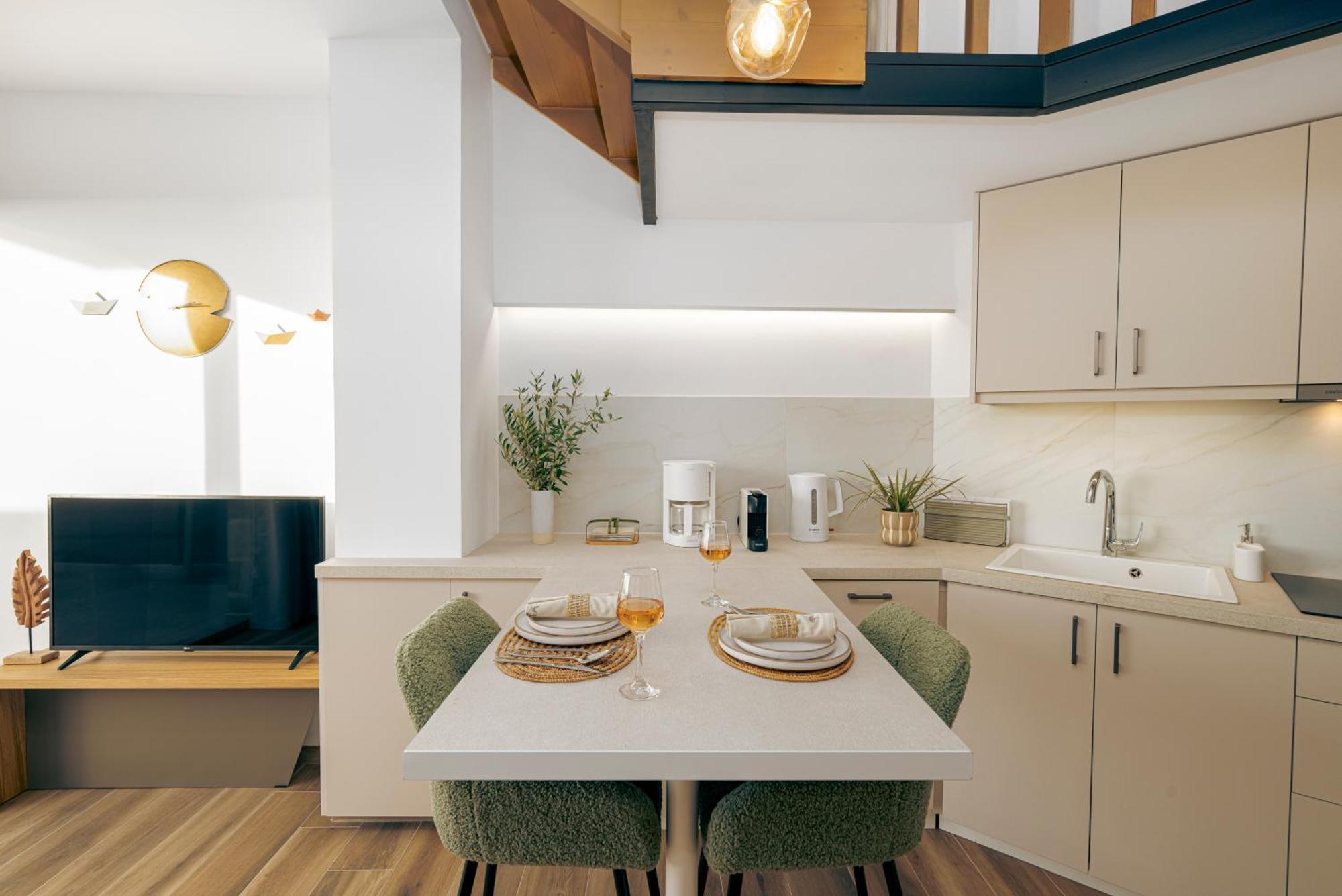 Athali Luxury Pocket